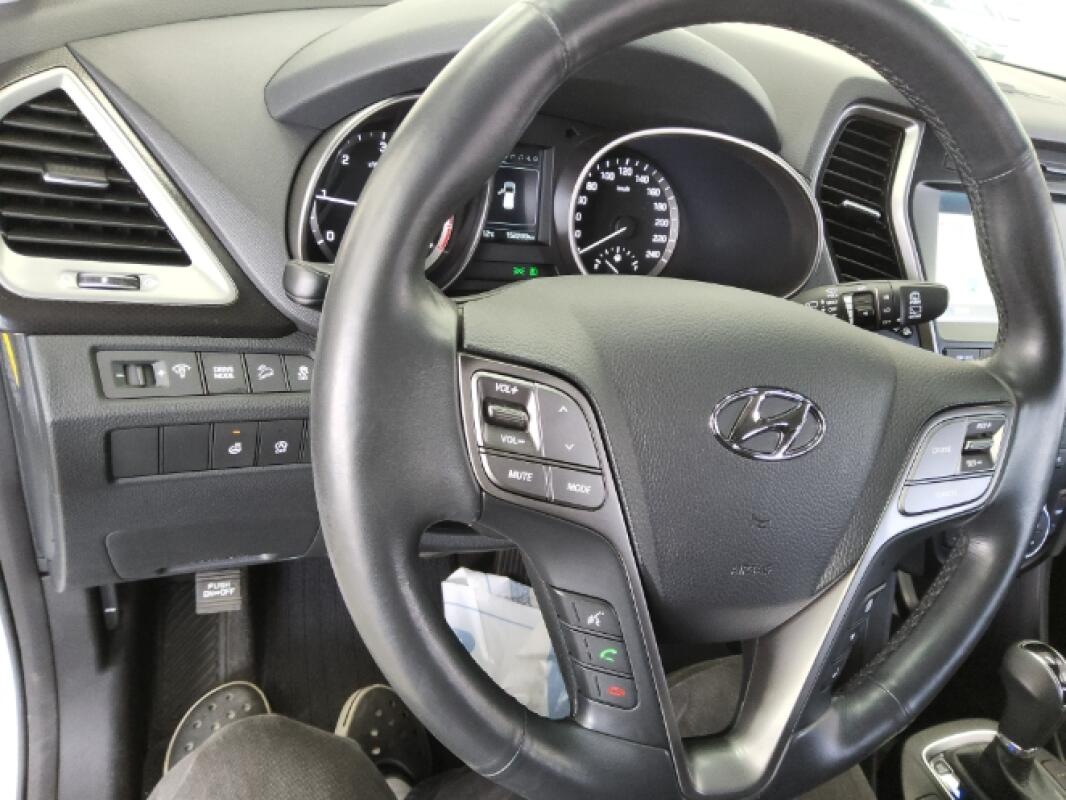 Hyundai SantaFe (2015)