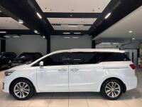 Kia Carnival (2015)