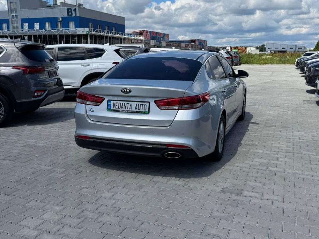 Kia K5 (2016)