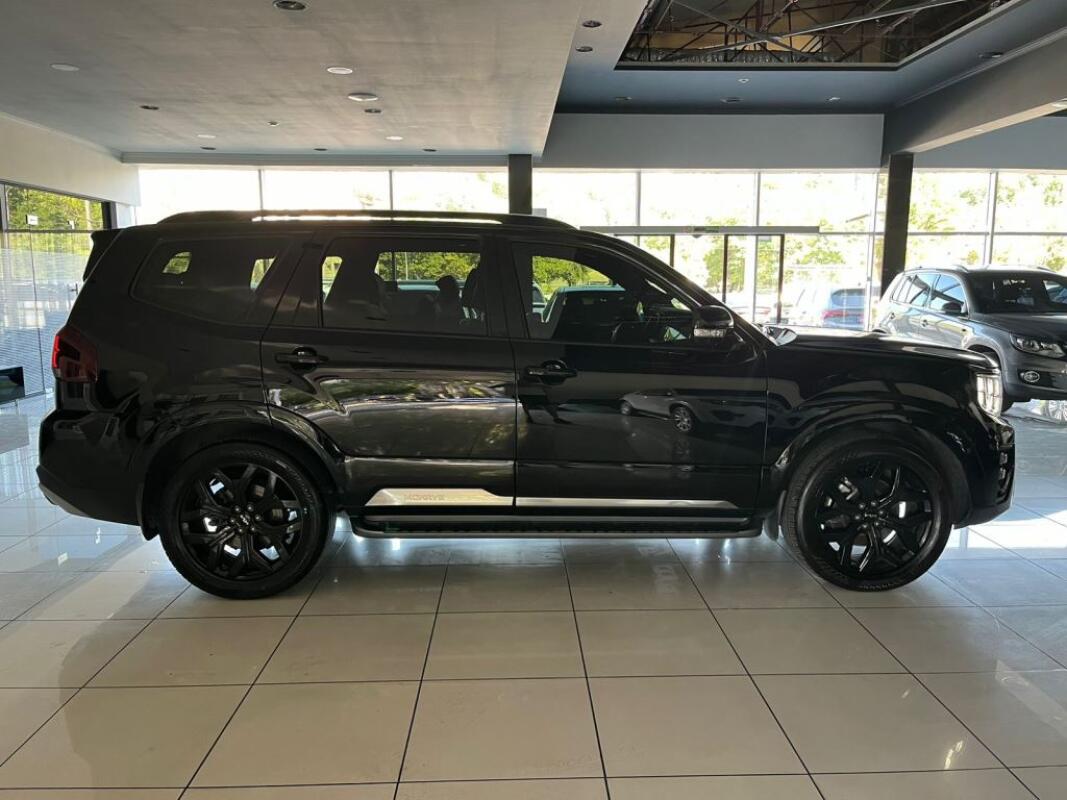 Kia Mohave (2022)