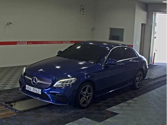 Mercedes C220 (2018)