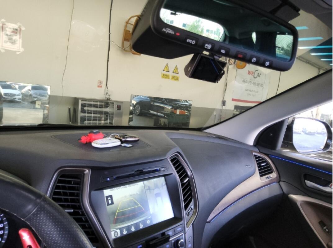 Hyundai SantaFe (2016)