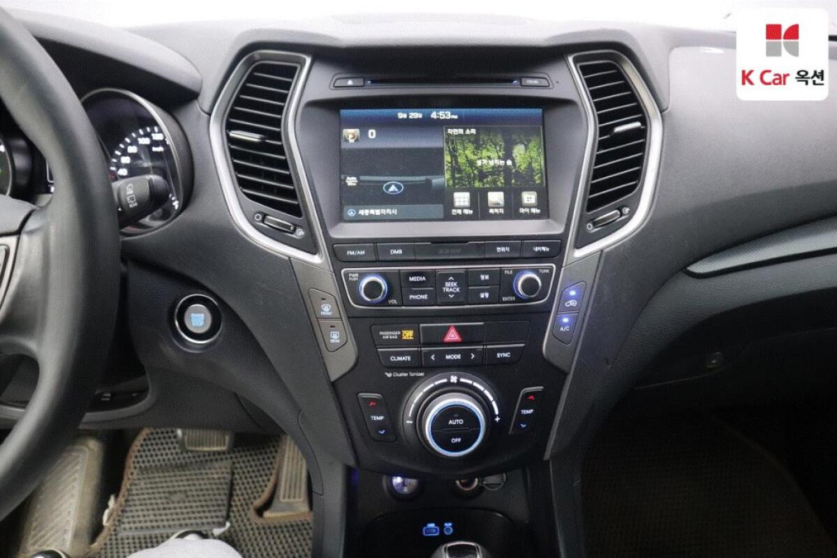 Hyundai SantaFe (2017)