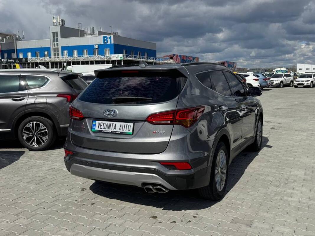 Hyundai SantaFe (2015)