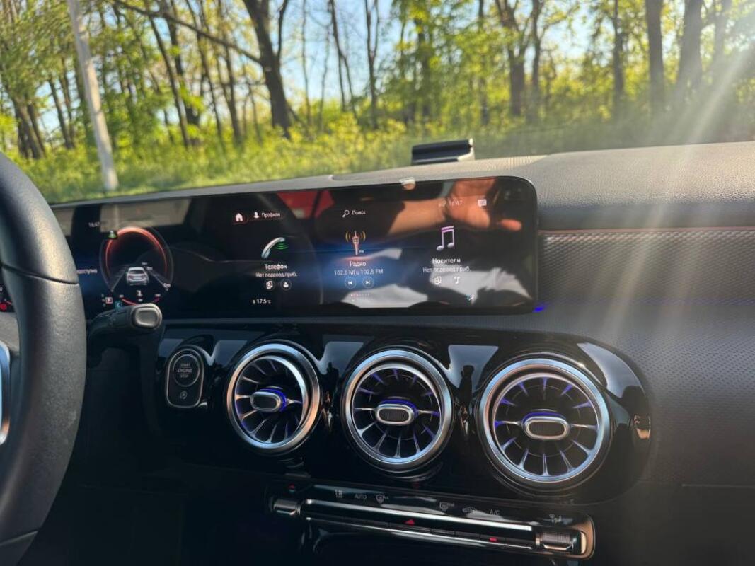 Mercedes A220 (2020)