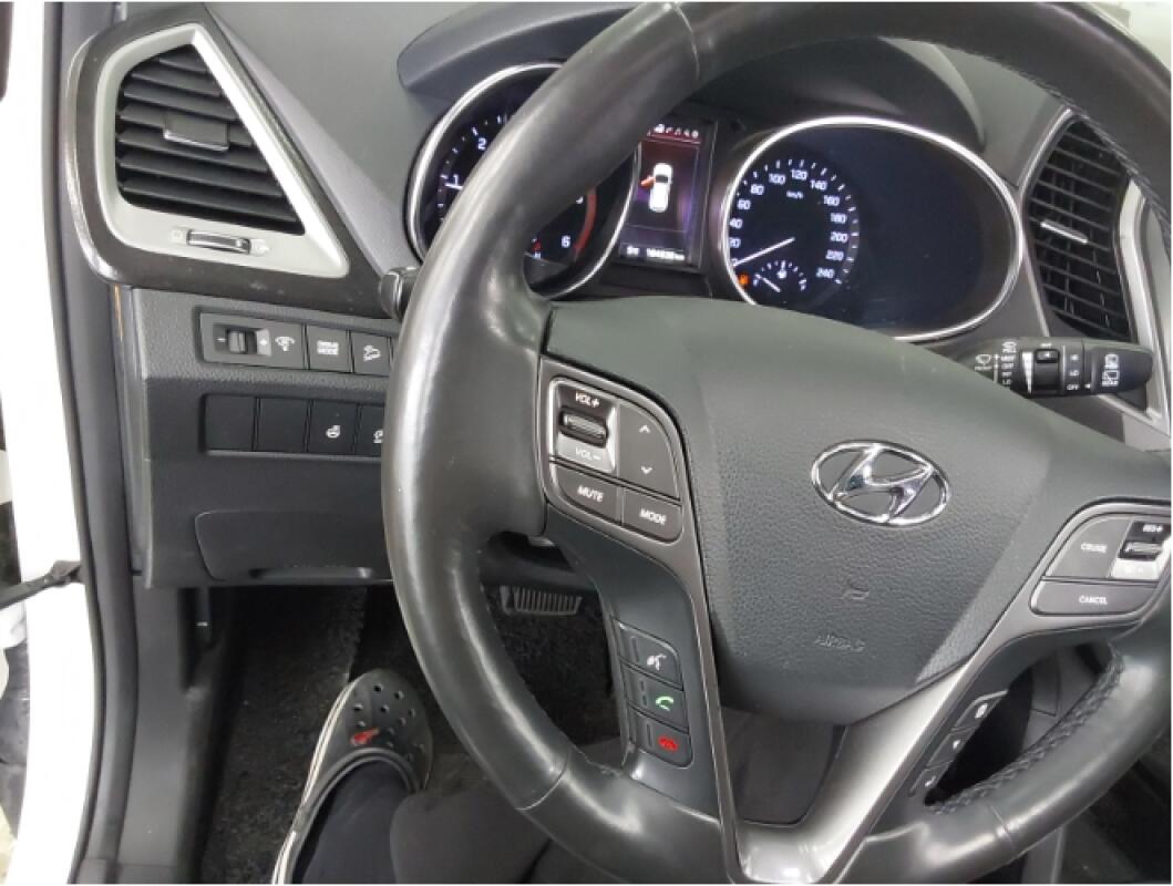Hyundai SantaFe (2015)