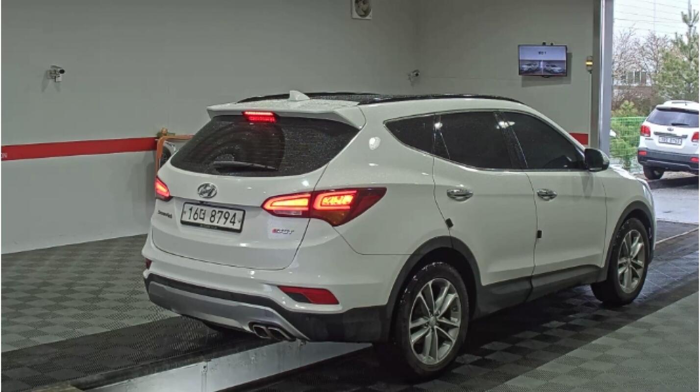 Hyundai SantaFe (2015)