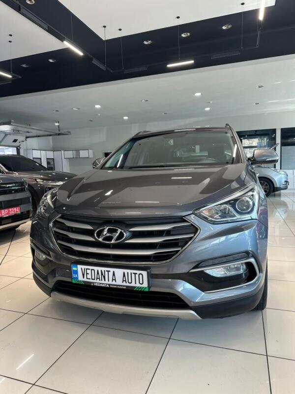 Hyundai SantaFe (2016)
