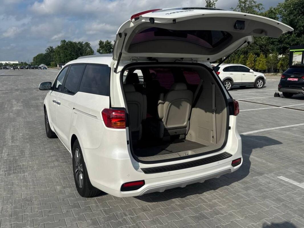 Kia Carnival (2019)
