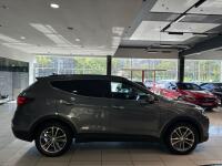Hyundai SantaFe (2016)