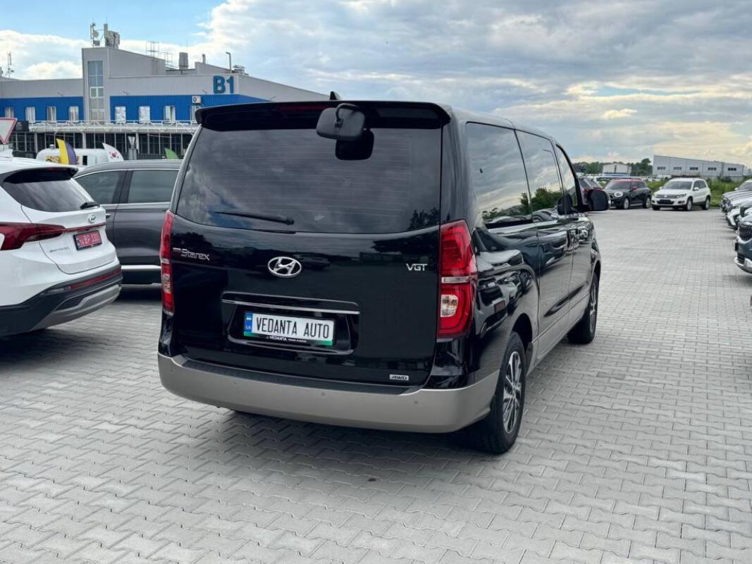 Hyundai Grand Starex (2020)