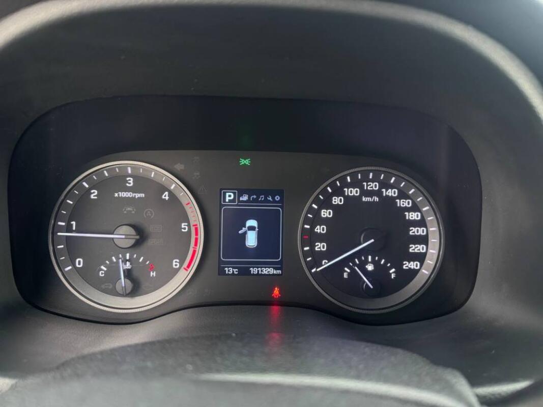 Hyundai Tucson (2016) Hyundai Tucson (2016)