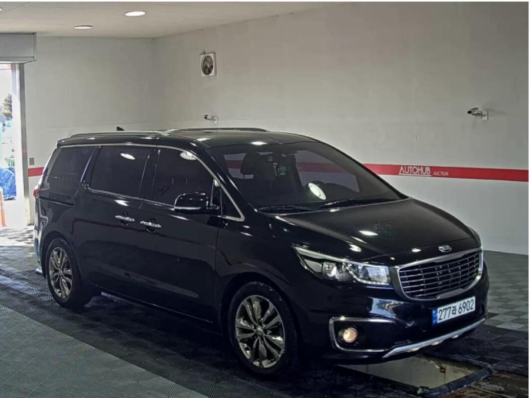 Kia Carnival (2017)