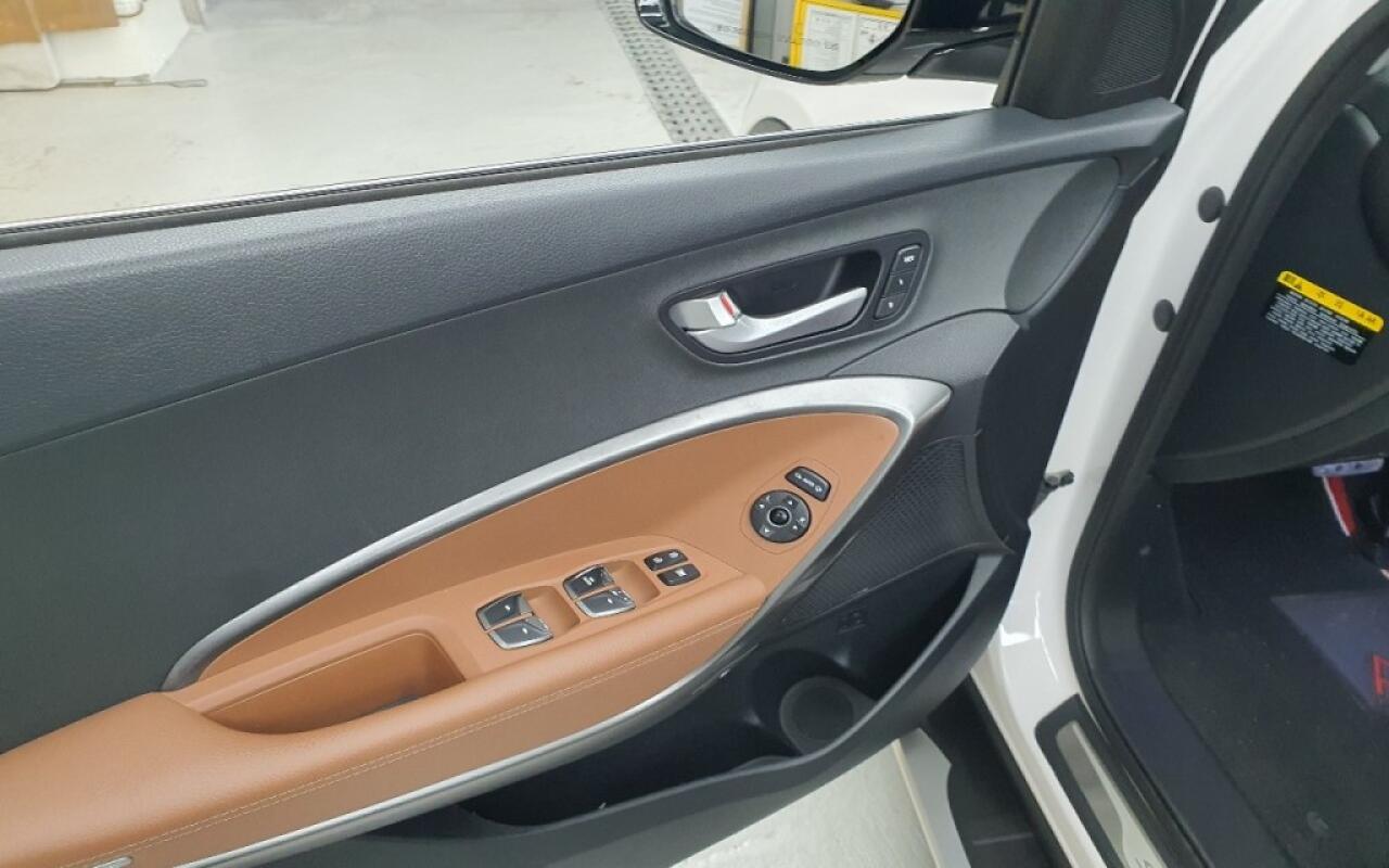 Hyundai SantaFe (2015)