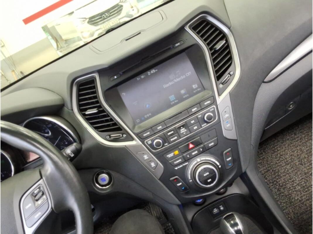 Hyundai SantaFe (2016)
