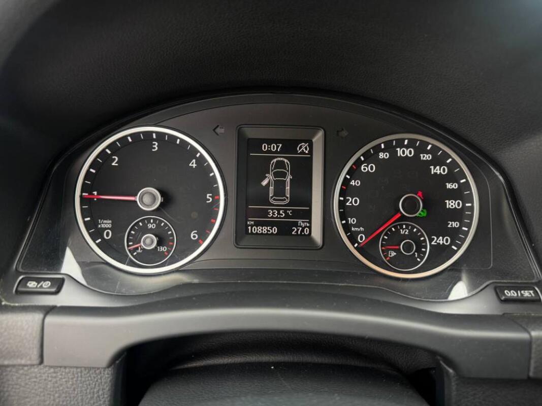 Volkswagen Tiguan (2015)