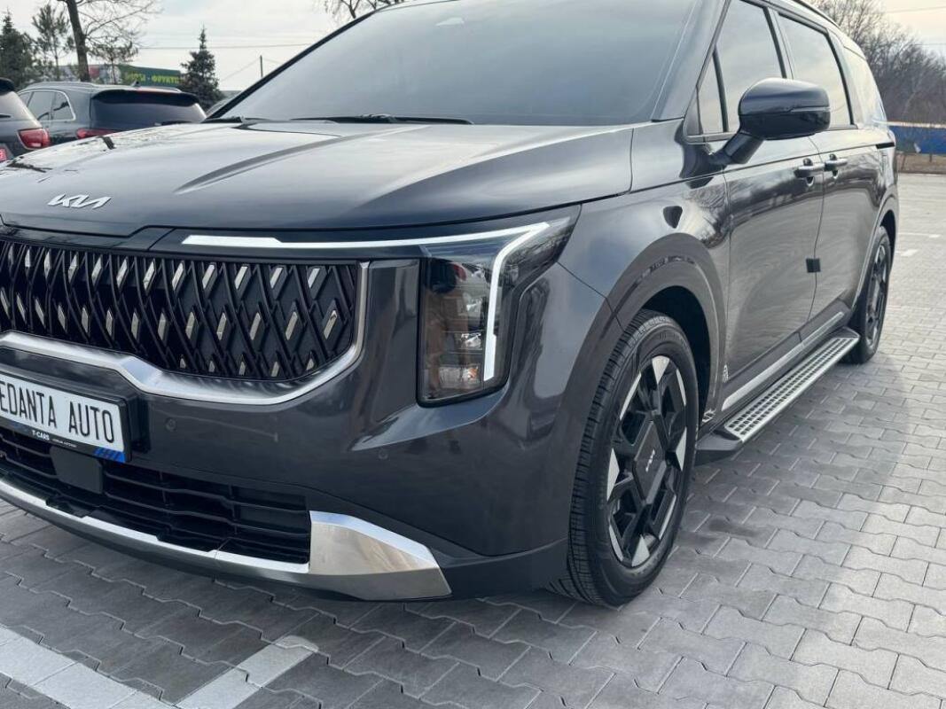 Kia Carnival (2024)