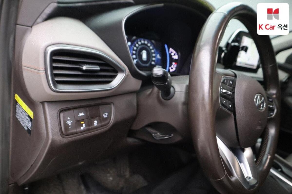 Hyundai SantaFe (2018)