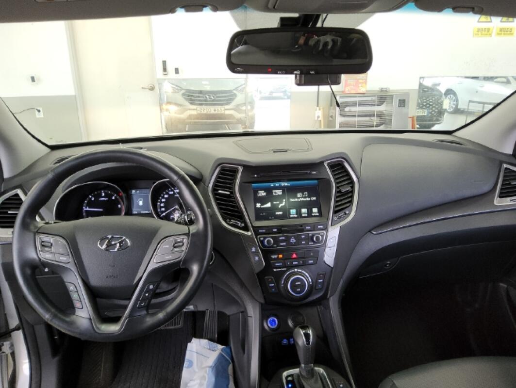 Hyundai SantaFe (2015)