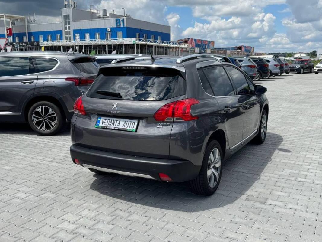 Peugeot 2008 (2015)
