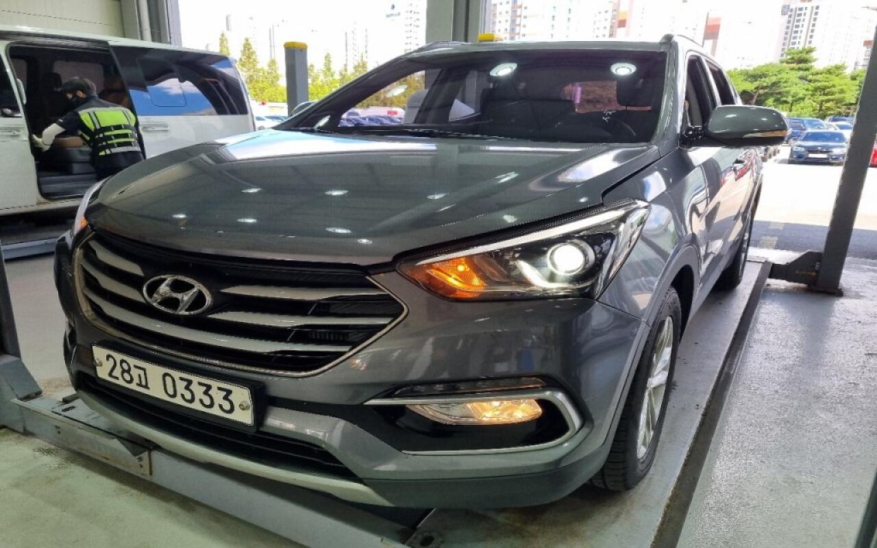 Hyundai SantaFe (2016)