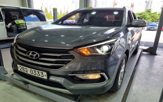 Hyundai SantaFe (2016)