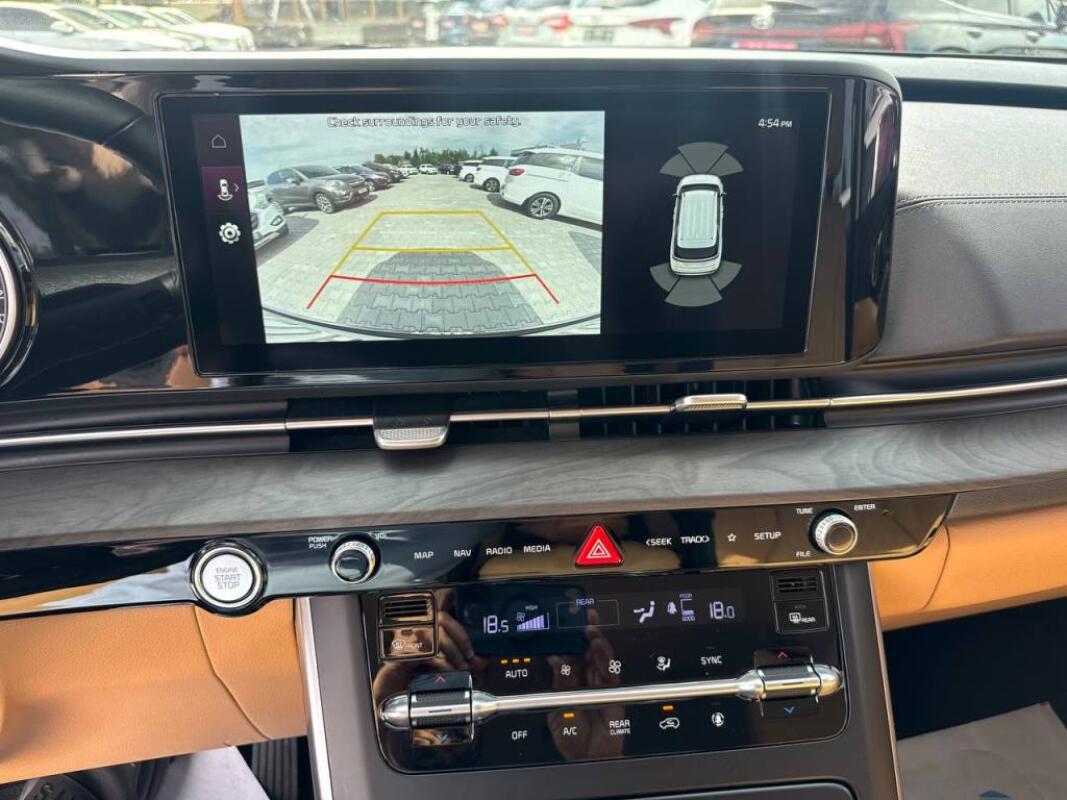 Kia Carnival (2021)