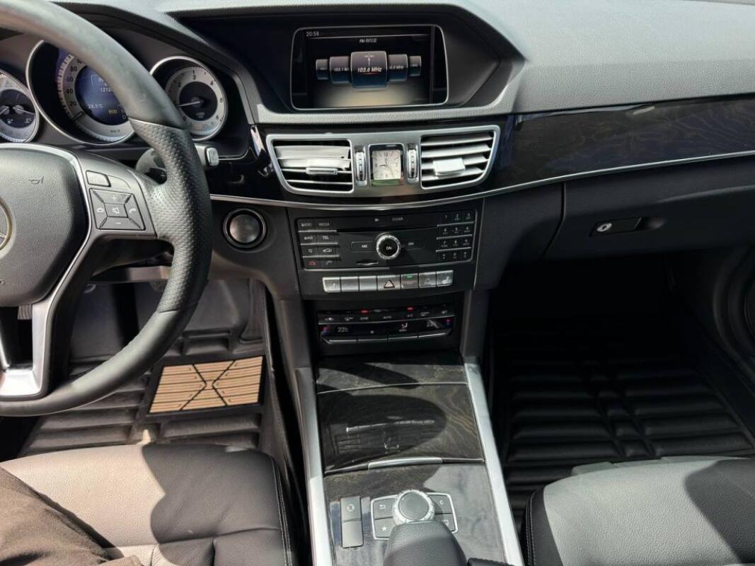 Mercedes E250 (2015)
