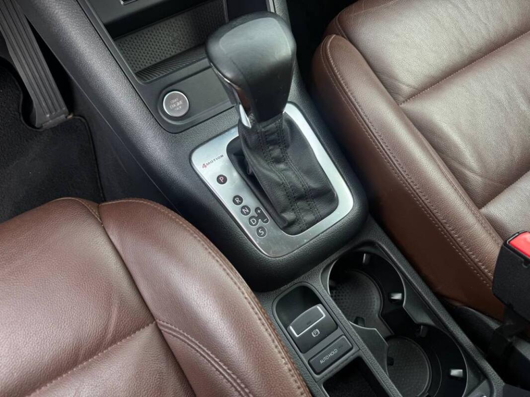 Volkswagen Tiguan (2015)