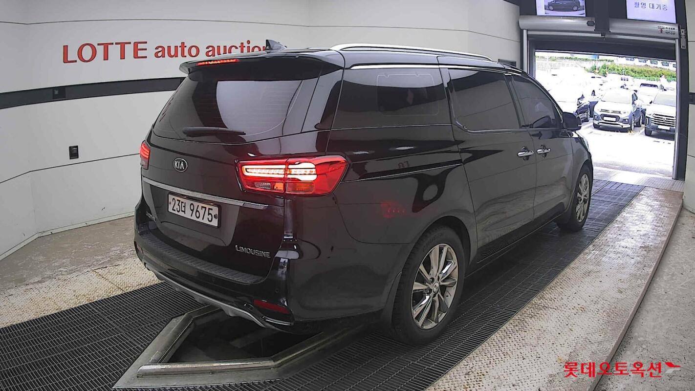 Kia Carnival (2018)