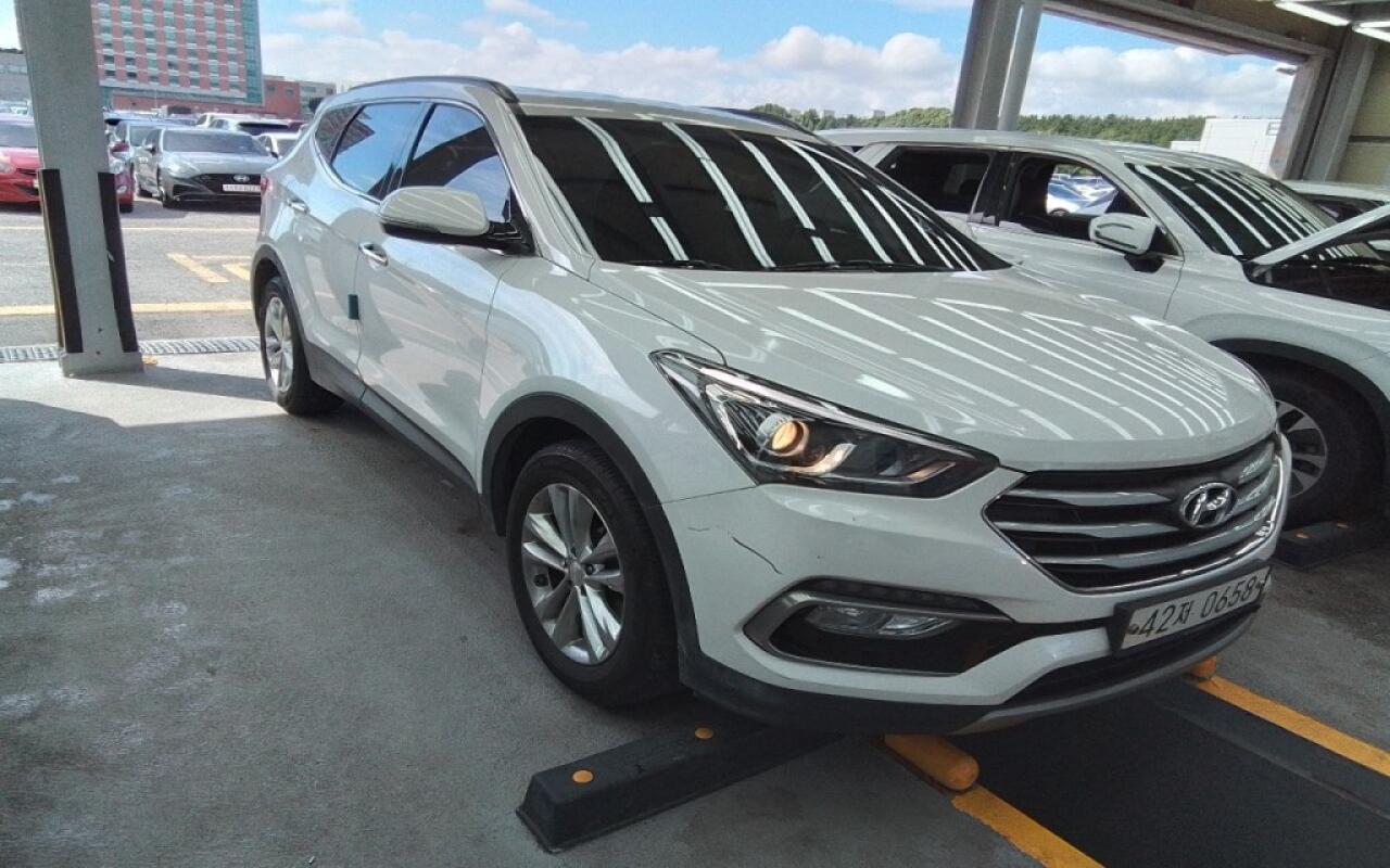 Hyundai SantaFe (2016)