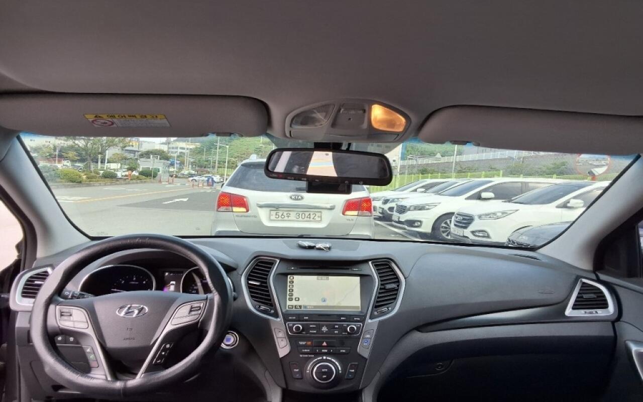 Hyundai SantaFe (2016)