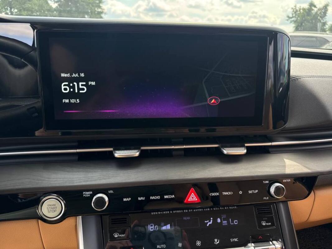 Kia Carnival (2021)