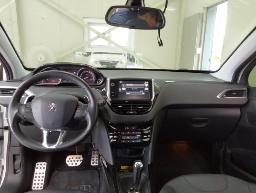 Peugeot 2008 (2015)
