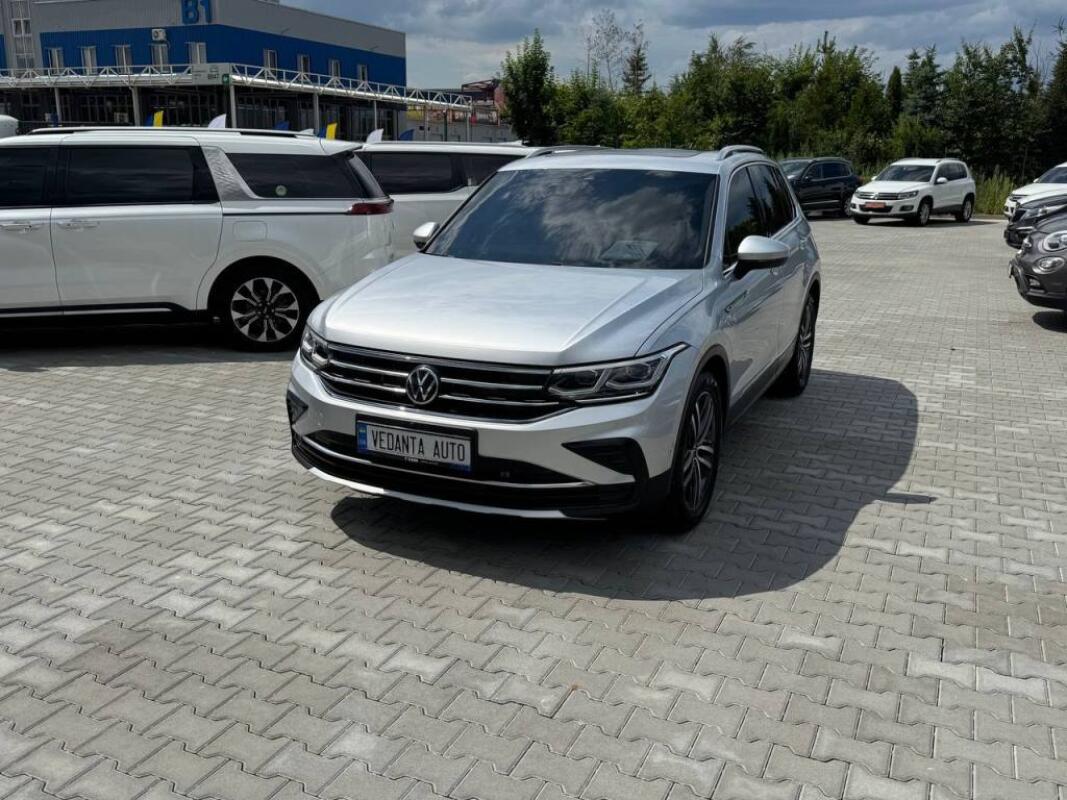 Volkswagen Tiguan (2022)