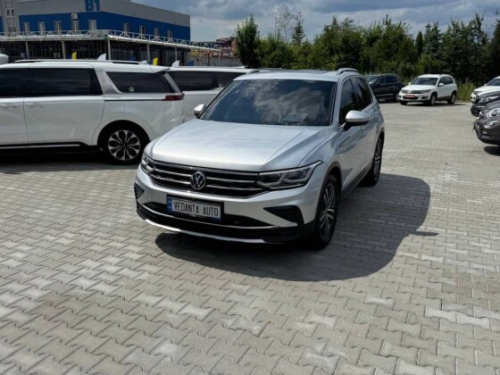Volkswagen Tiguan (2022)
