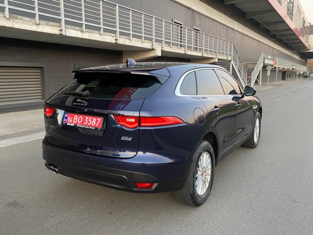 Jaguar F-PACE (2017)