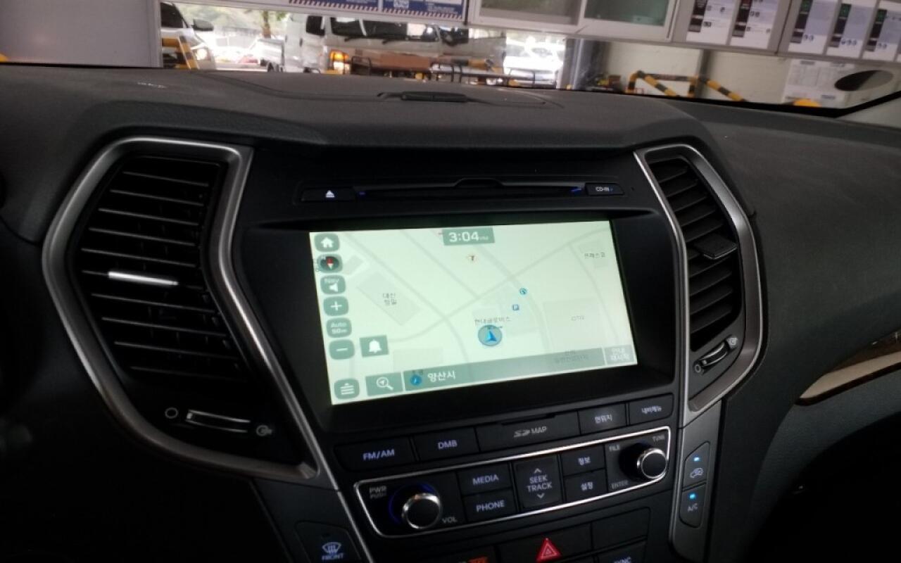 Hyundai SantaFe (2016)