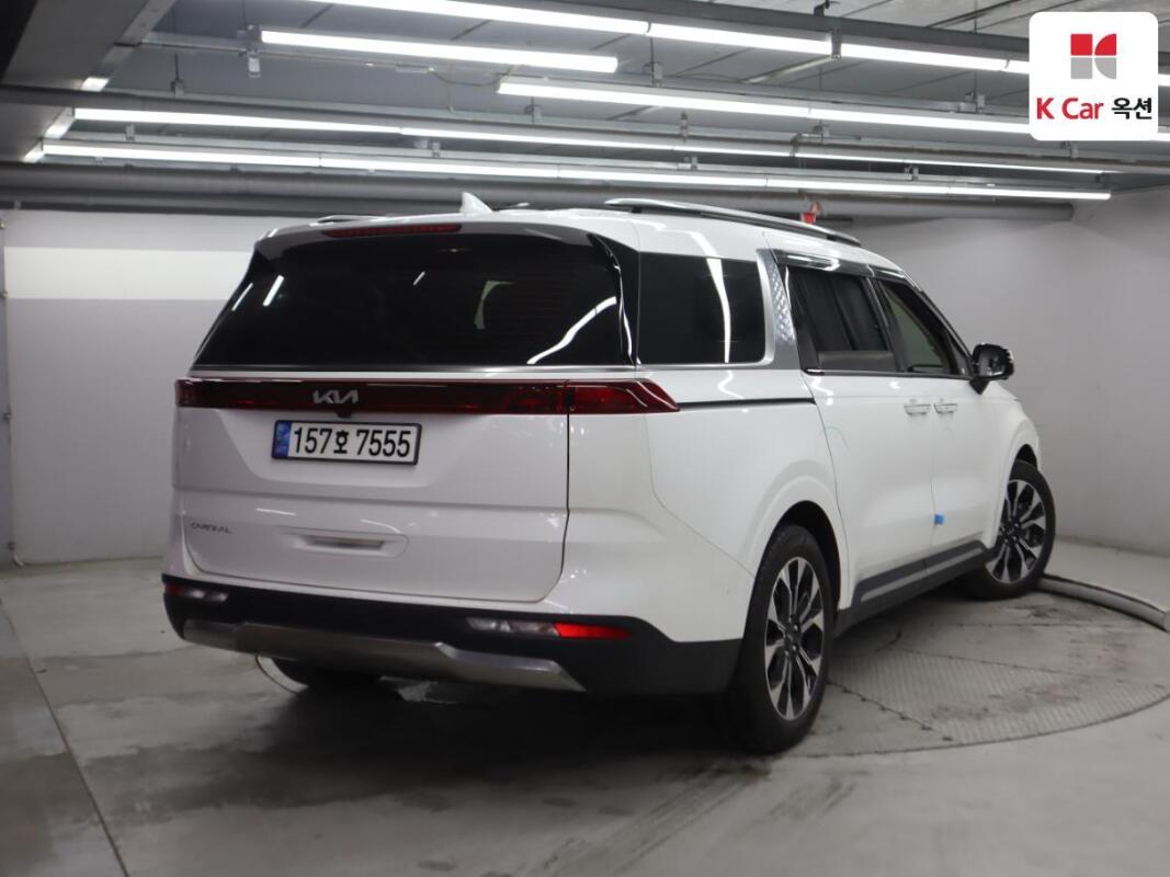Kia Carnival (2022)