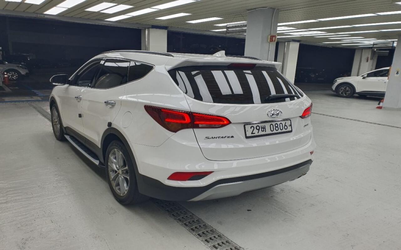 Hyundai SantaFe (2015)