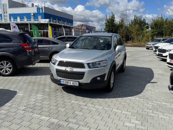 Chevrolet	Captiva (2015)