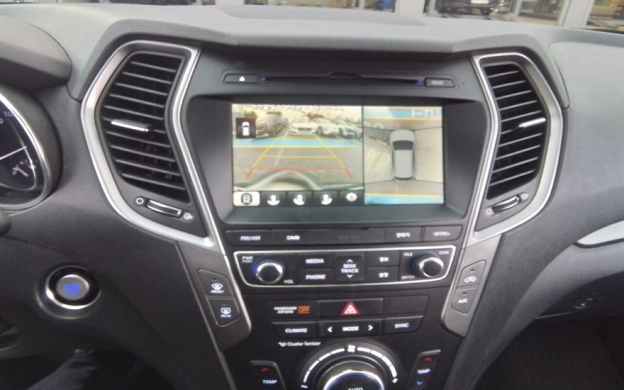 Hyundai SantaFe (2016)