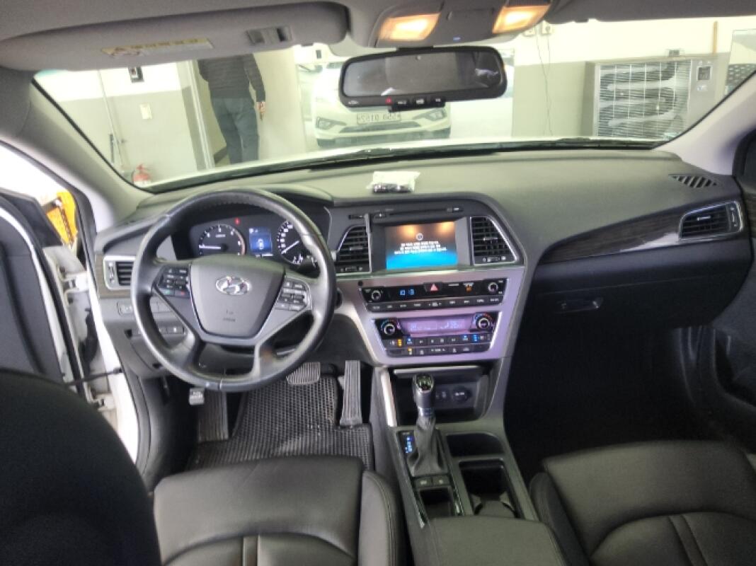 Hyundai Sonata (2015)