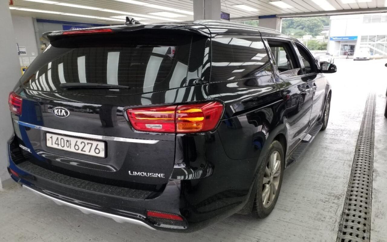 Kia Carnival (2020)