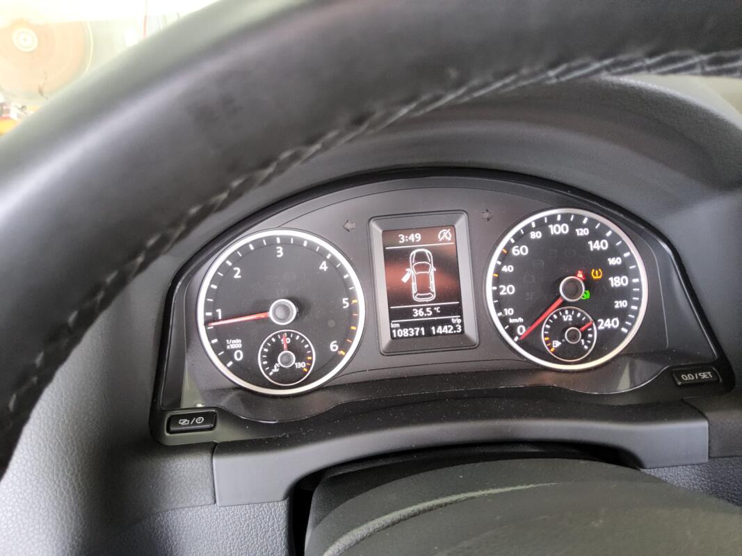 Volkswagen Tiguan (2015)