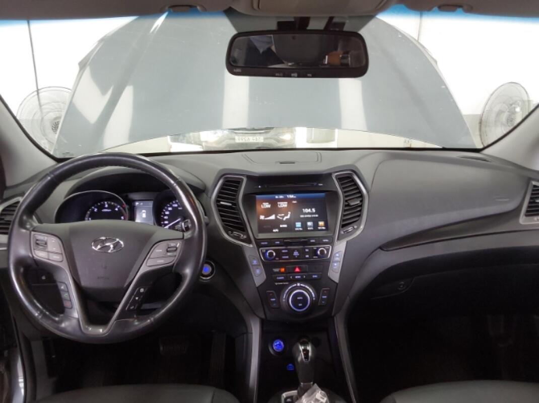Hyundai SantaFe (2017)