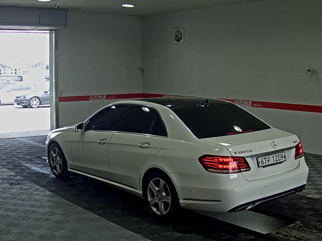 Mercedes E250 (2014)
