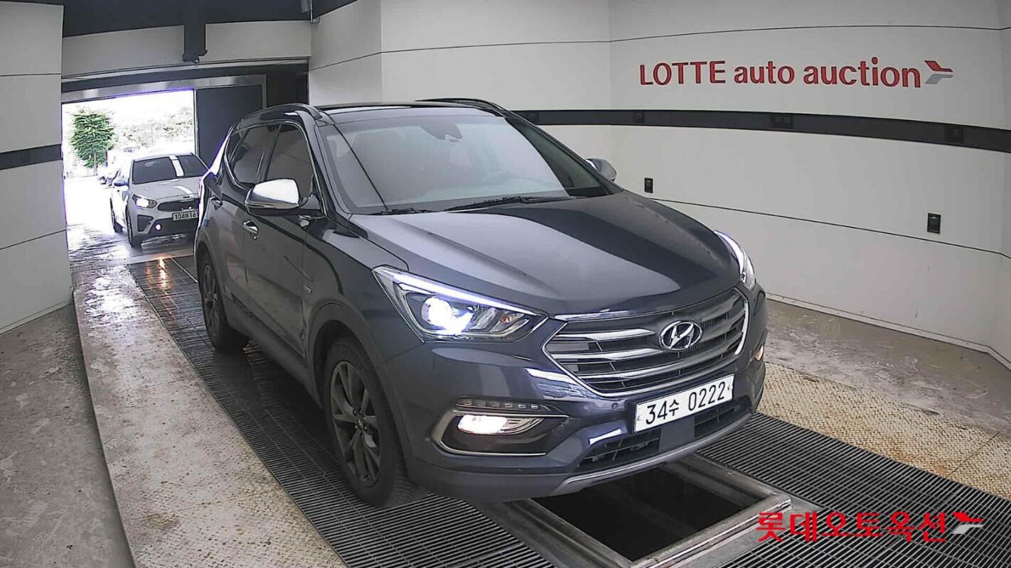 Hyundai Santa Fe (2016)