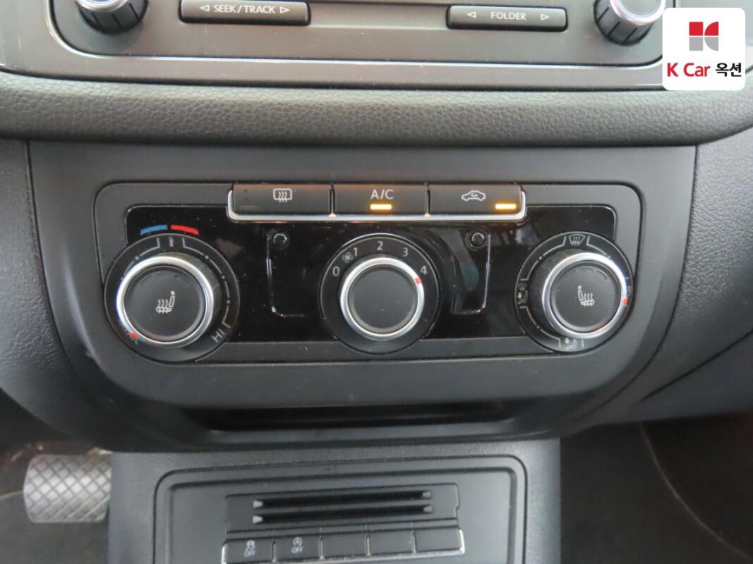 Volkswagen Tiguan (2015)