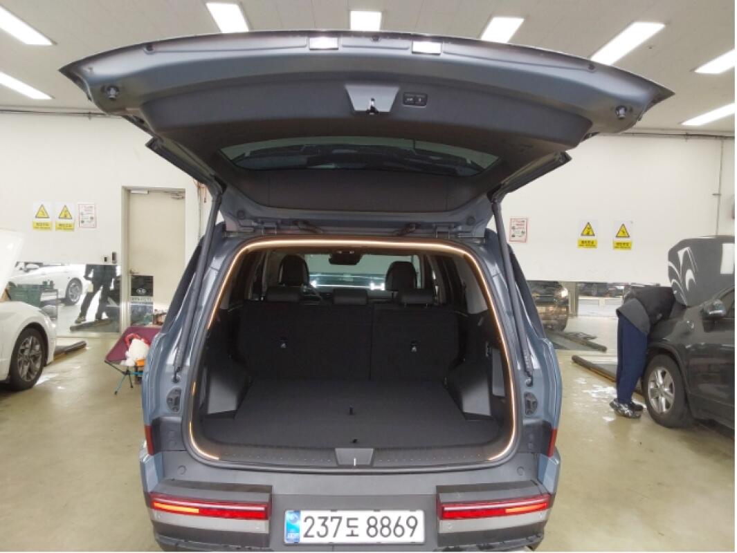 Hyundai SantaFe (2025)